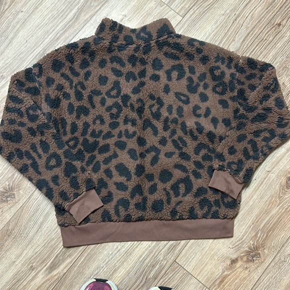 Women’s Greyson Threads Sweater - Picture 3 of 3